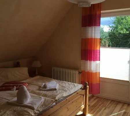 Ferienwohnung-westermarkelsdorf-oben アパート